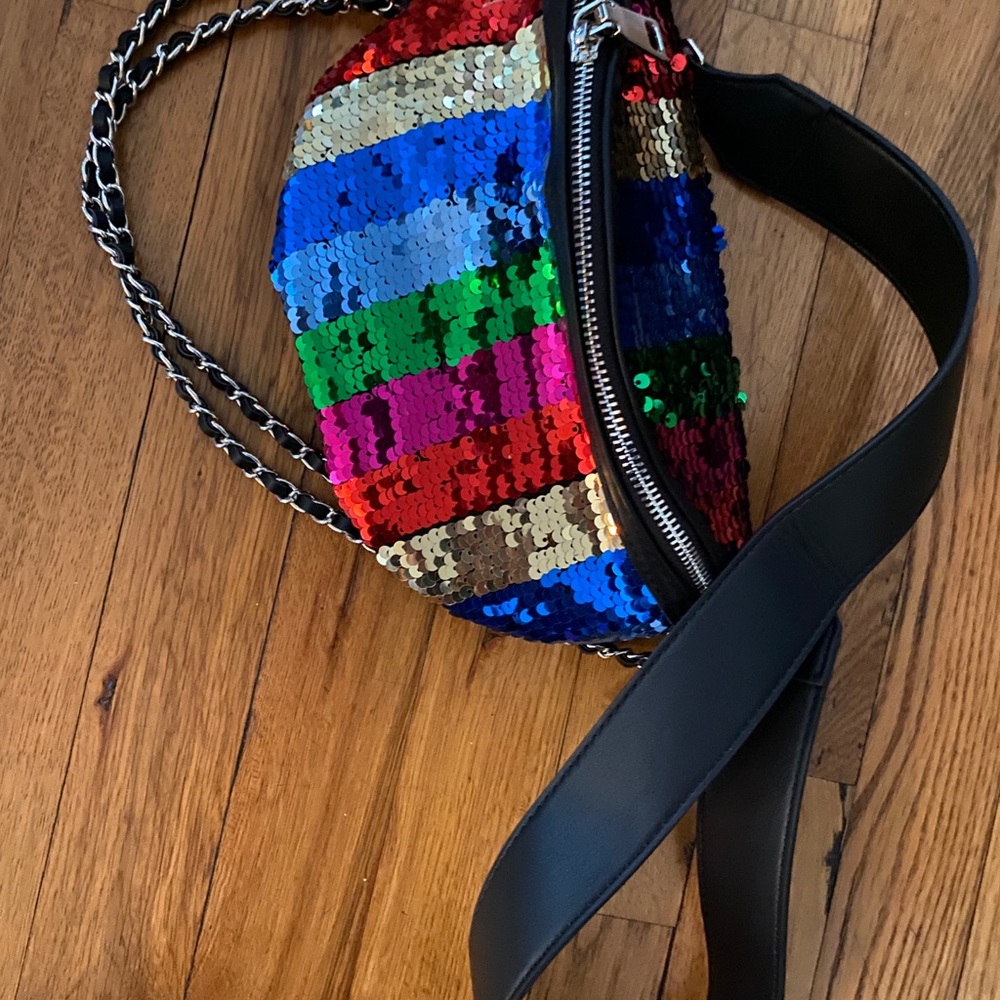 NWOT -Steve Madden Sequined Belt Bag